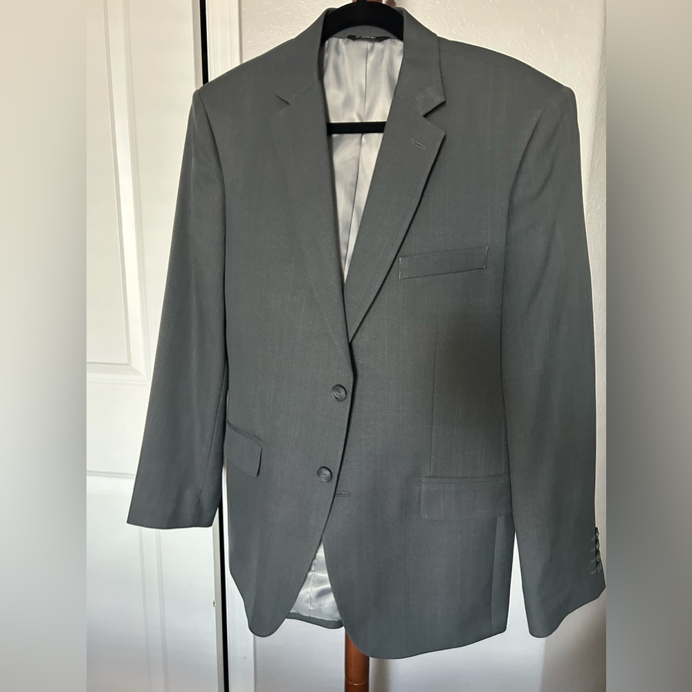 Men’s Haggar Tailored Fit Travel Performance Suit